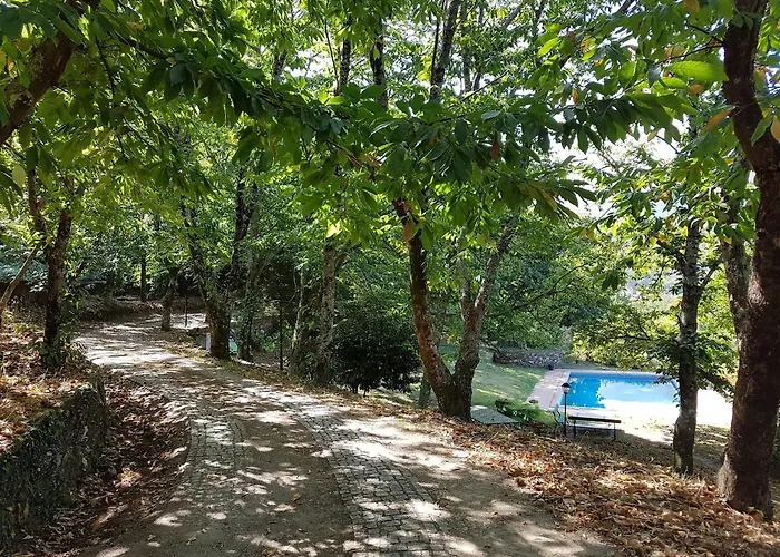 Extensa finca a 10 minutos de Bayona y playas