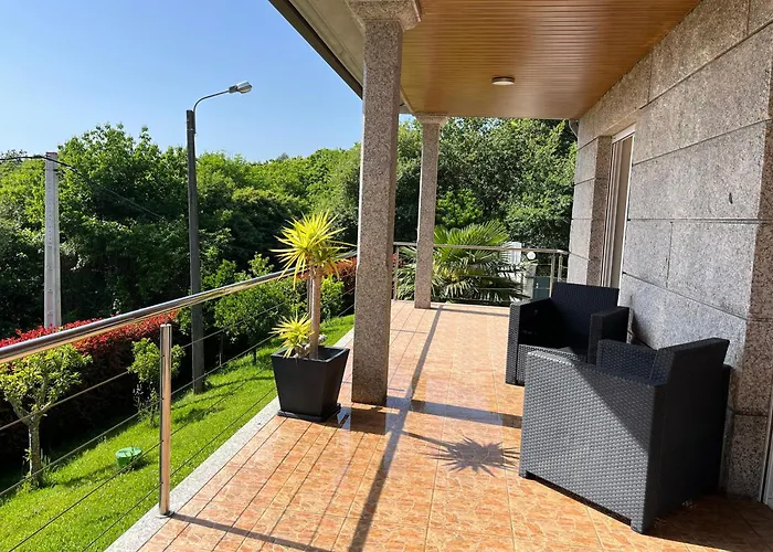 Exclusiva casa con piscina en Gondomar